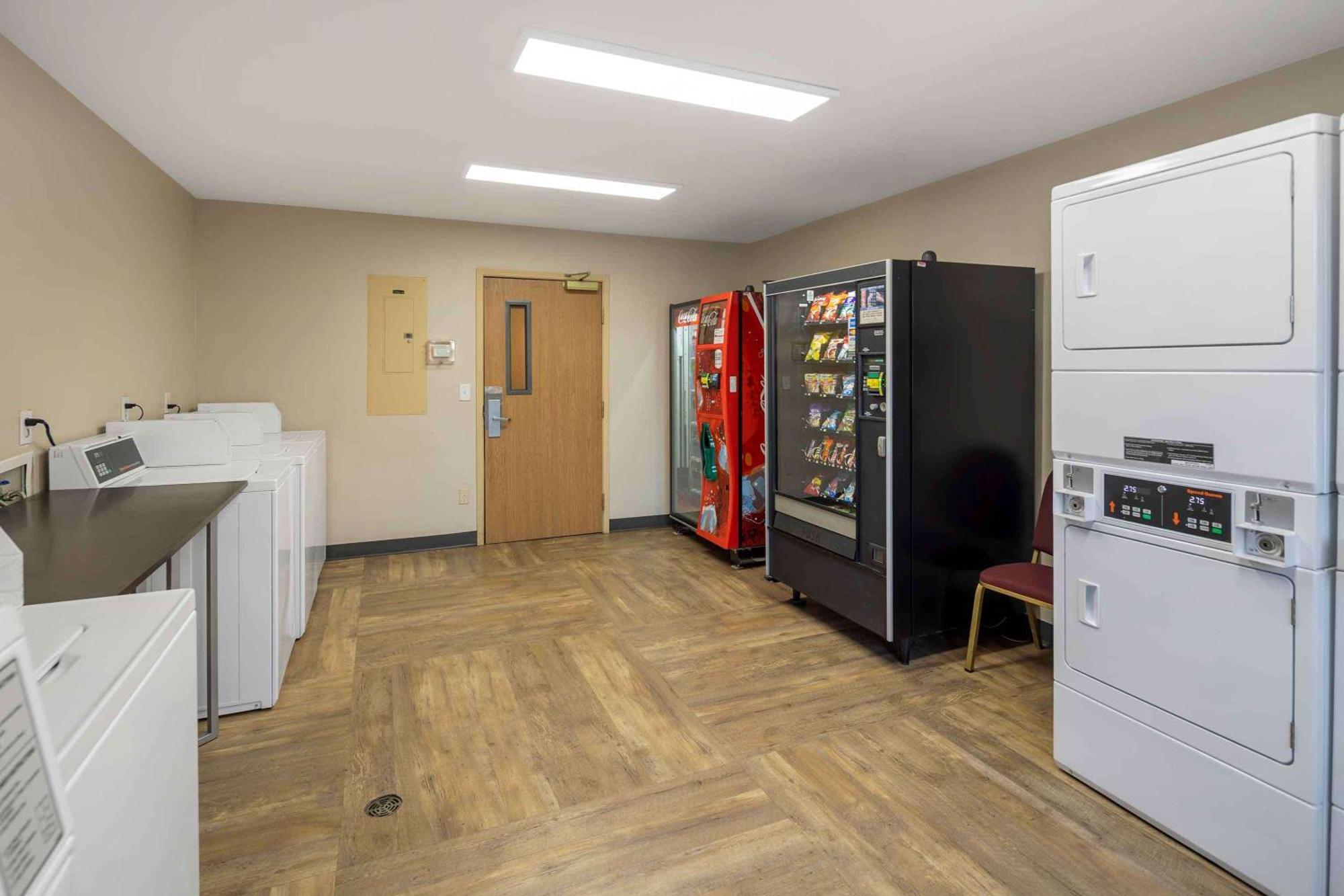 Extended Stay America Suites - Anchorage - Midtown Dış mekan fotoğraf
